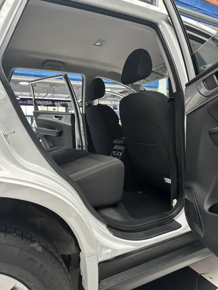 Haval M6 2023 Model PLUS 1.5T DCT Elite Smart Connect Model – фото 9