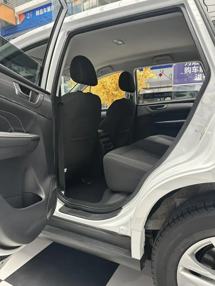 Haval M6 2023 Model PLUS 1.5T DCT Elite Smart Connect Model – фото 10