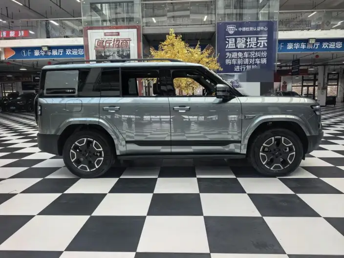 Titan 7 PHEV 2025 Model 200KM 2WD Max Edition