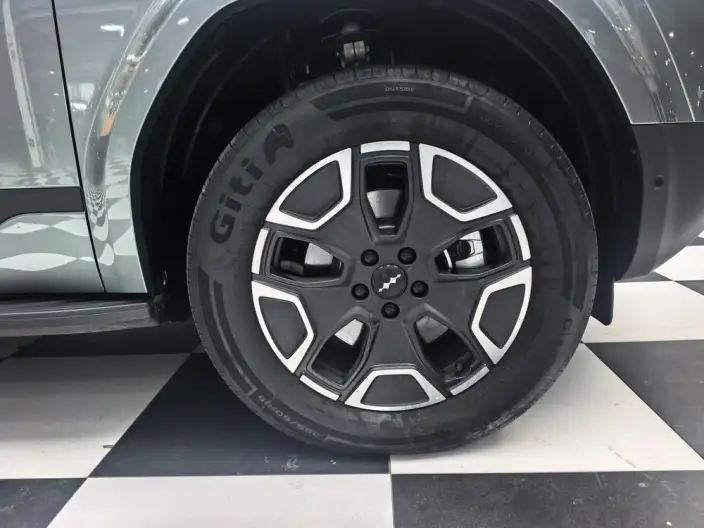 Titan 7 PHEV 2025 Model 200KM 2WD Max Edition – фото 5