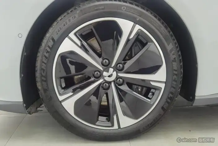 NIO ET5T 2024 Model 75kWh – фото 33