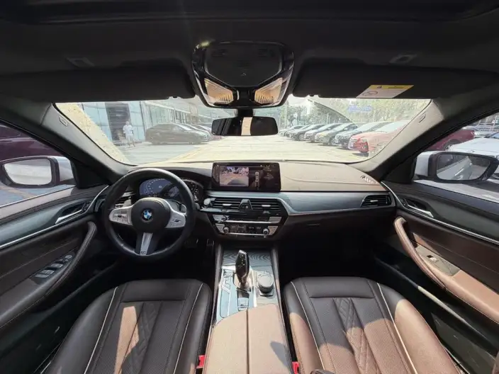 BMW 5 Series 2023 Model 530Li xDrive M Sports Set – фото 7
