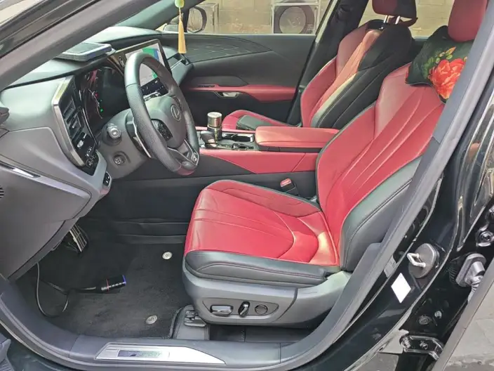 Lexus RX 2023 Model 500h DIRECT4 F SPORT Performance – фото 10