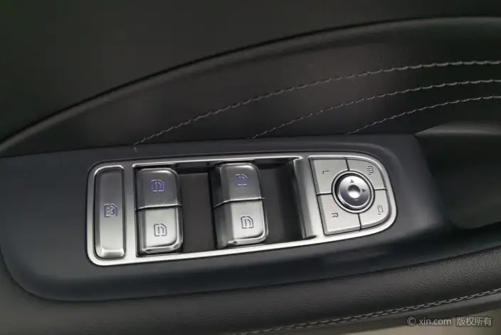 Hongqi H5 2024 Model 2.0T Automatic Flag Enjoy Edition – фото 22