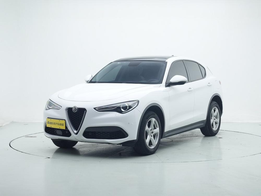 Al f a Romeo Stelvio 2017 модификация 2.0T 200HP Elite Edition