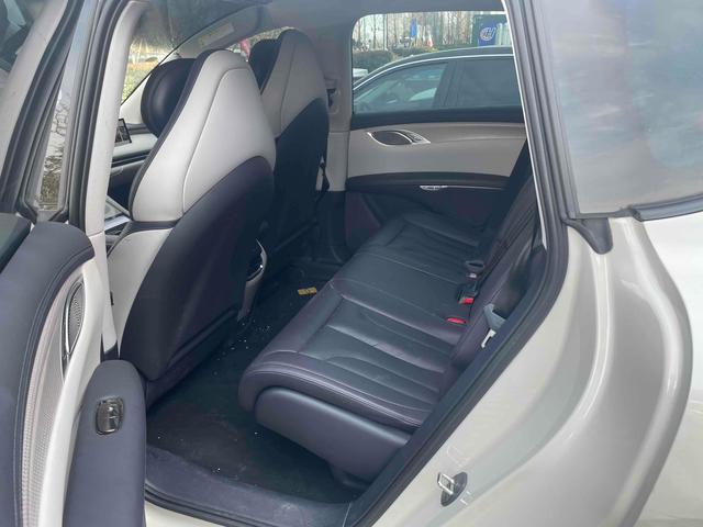 IM LS7 Раздел 2023 Urban Fit Pro Rear Drive Edition – фото 6