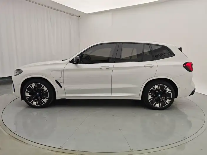 BMW iX3 2022 Model Chuangling Model – фото 4