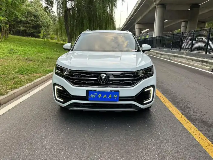 Volkswagen Tayron GTE 2022 Model Luxury Model – фото 2