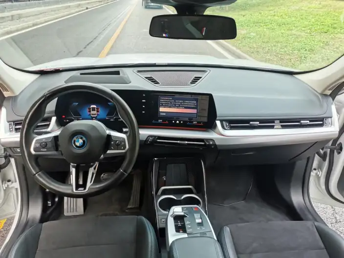 BMW iX 1 2023 Model xDrive30L M Sports Set – фото 9