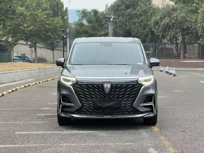 Roewe iMAX8 2022 Model 400TGI Zunrong Edition