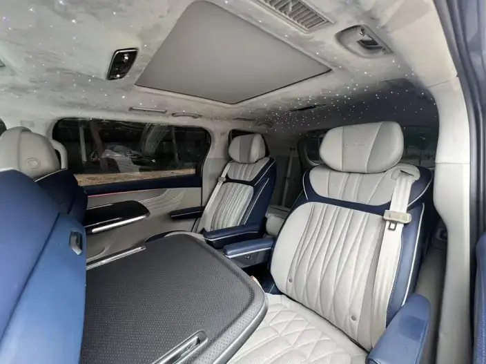 Roewe iMAX8 2022 Model 400TGI Zunrong Edition – фото 9