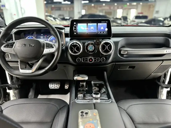 BAIC BJ40 2021 Model 2.0D Automatic 4WD Blade Hero Edition Warrior Model front and rear electronic control locks – фото 9