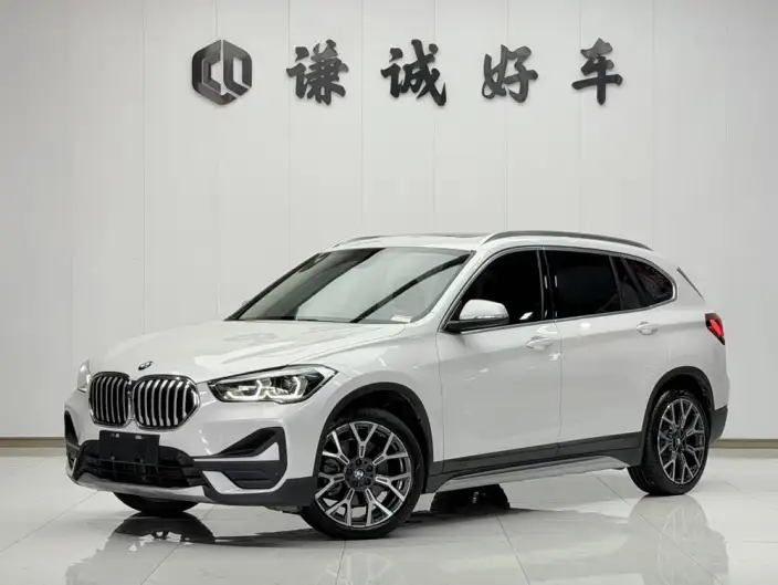 BMW X1 2022 Model xDrive25Li Exclusive Model – фото 1