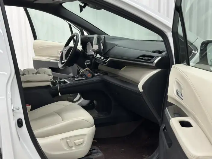 Toyota Sienna 2024 Model Hybrid 2.5L Zhen Xiang Premium Edition – фото 6