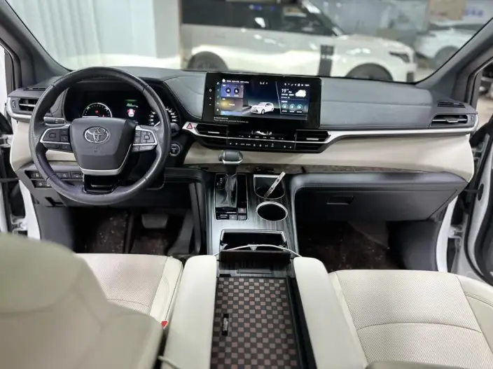 Toyota Sienna 2024 Model Hybrid 2.5L Zhen Xiang Premium Edition – фото 7