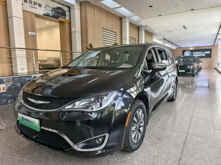Grand Voyager PHEV import 2019 Model 3.6L Plug-in hybrid version