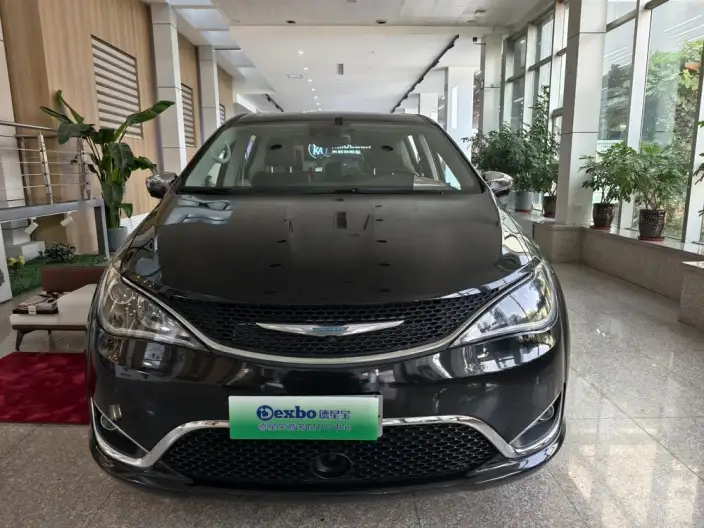 Grand Voyager PHEV import 2019 Model 3.6L Plug-in hybrid version