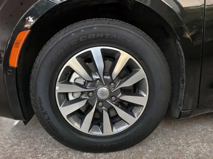 Grand Voyager PHEV import 2019 Model 3.6L Plug-in hybrid version – фото 5