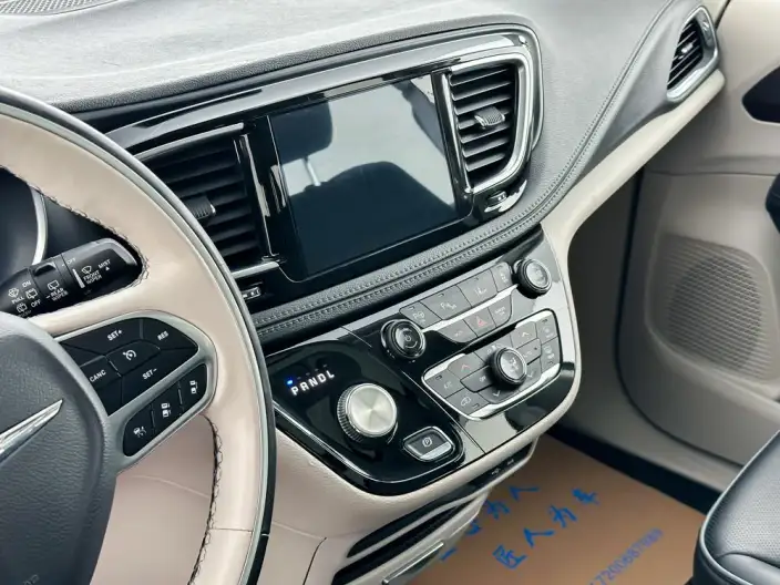 Grand Voyager PHEV import 2019 Model 3.6L Plug-in hybrid version – фото 8
