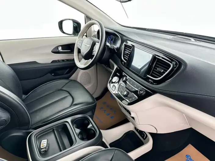 Grand Voyager PHEV import 2019 Model 3.6L Plug-in hybrid version – фото 9