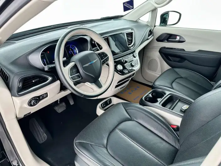 Grand Voyager PHEV import 2019 Model 3.6L Plug-in hybrid version – фото 10