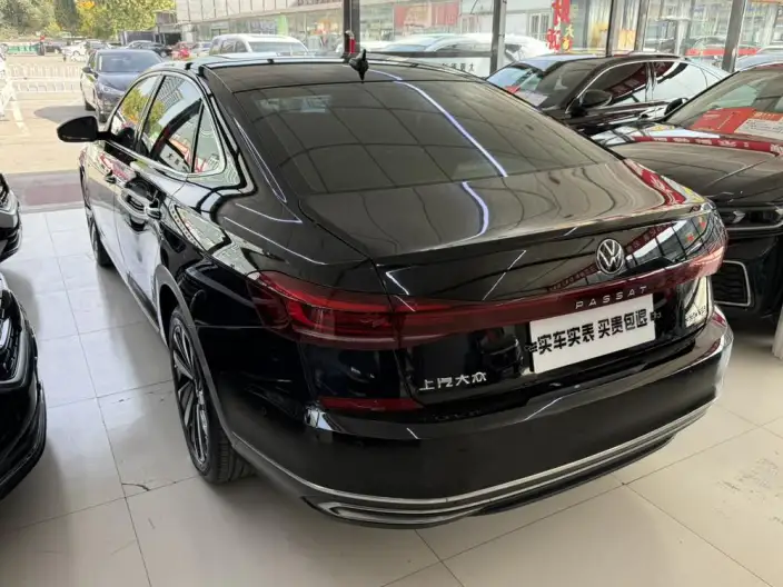 Volkswagen Passat 2022 Model 330TSI Deluxe Edition – фото 4
