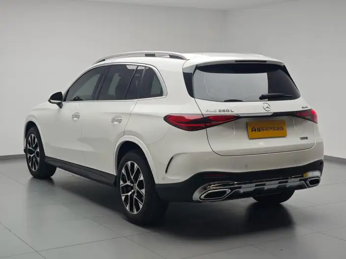 Mercedes-Benz GLC 2024 Model GLC 260 L 4MATIC Luxury Model 5 seat – фото 5