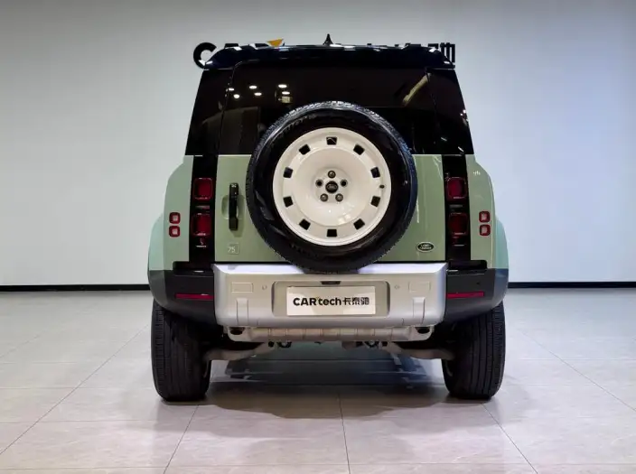 Land Rover Defender 2023 Model 110 3.0T P400 75th Anniversary Special Edition – фото 6