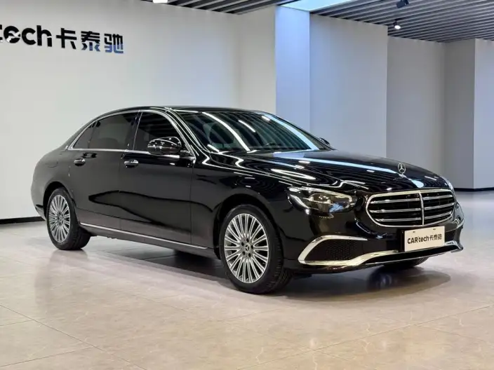 Mercedes-Benz E-Class 2023 Model E 300 L Luxury Model sedan – фото 3