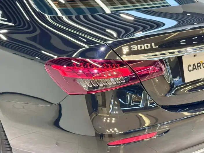 Mercedes-Benz E-Class 2023 Model E 300 L Luxury Model sedan – фото 10