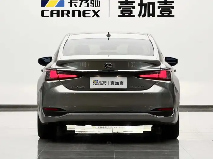 Lexus ES 2022 Model 300h Superior Edition – фото 3
