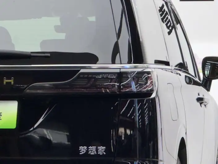 VOYAH Dreamer PHEV 2024 Model Ultra-long Endurance Ultimate Edition – фото 5