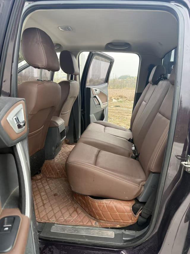 Luxgen Terralord 2016 модификация 2.5T 2WD Luxury JE4D25E – фото 8