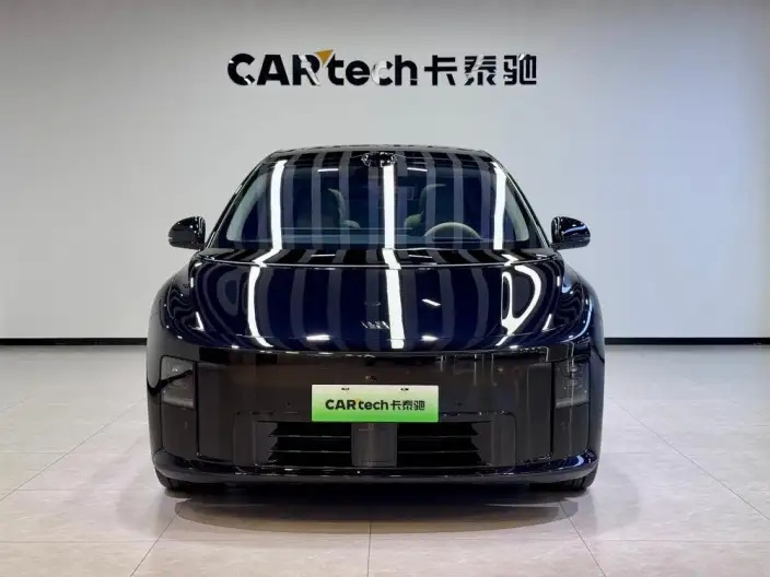 Li Auto i8 2025 Model Standard Edition – фото 2