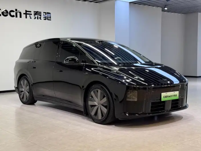 Li Auto i8 2025 Model Standard Edition – фото 3
