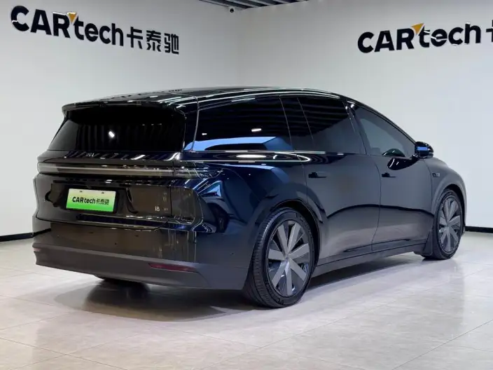 Li Auto i8 2025 Model Standard Edition – фото 7