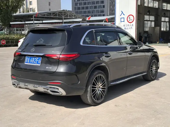 Mercedes-Benz GLC 2023 Model Facelift GLC 300 L 4MATIC Luxury Model 7 seat – фото 5