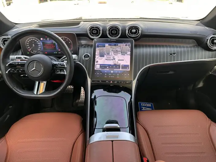 Mercedes-Benz GLC 2023 Model Facelift GLC 300 L 4MATIC Luxury Model 7 seat – фото 7