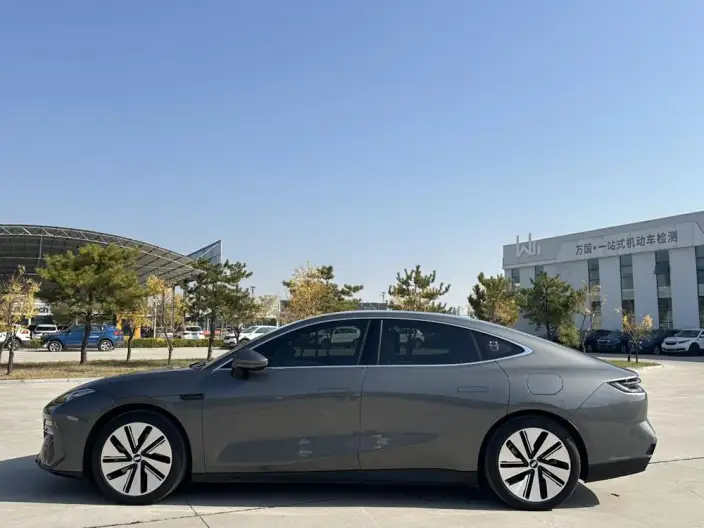 Geely Galaxy E8 2024 Model 550km MAX – фото 4