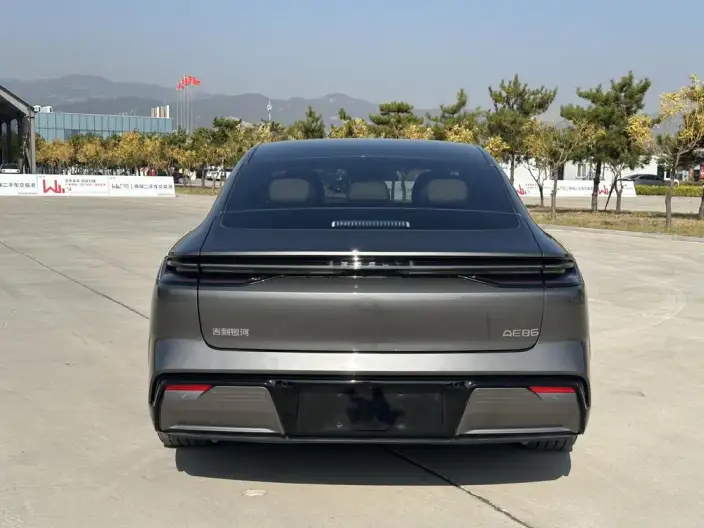 Geely Galaxy E8 2024 Model 550km MAX – фото 5