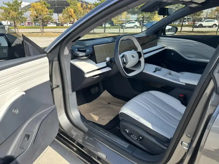 Geely Galaxy E8 2024 Model 550km MAX – фото 8