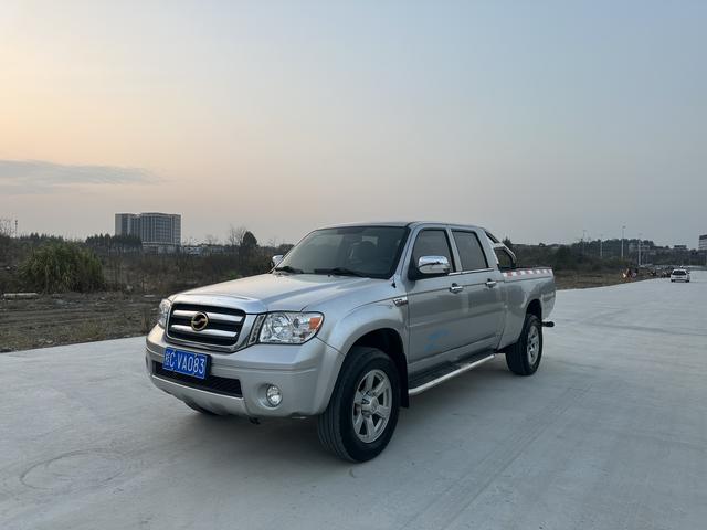 Grand Tiger Модель 2018 года 2.5T Кросс-кантри Edition дизель National V 4WD Standard type Big double SD4V25R-100