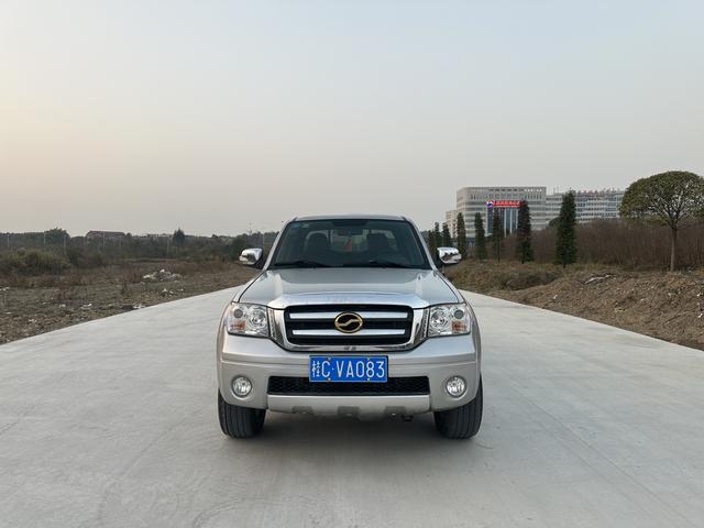 Grand Tiger Модель 2018 года 2.5T Кросс-кантри Edition дизель National V 4WD Standard type Big double SD4V25R-100