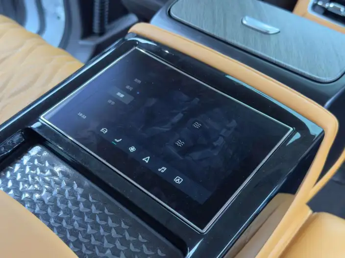 Tank 500 Hi4-T 2026 Model Hi4-T Smart Edition – фото 8
