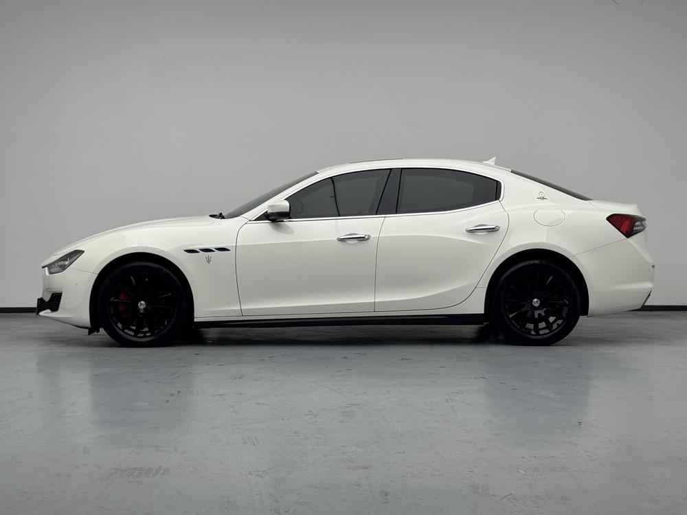 Maserati Ghibli 2021 2.0T Feng Mang