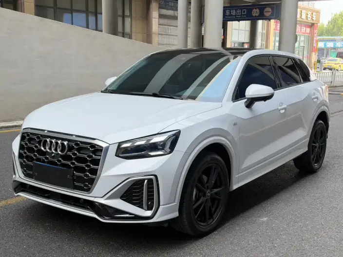 AUDI Q2L 2022 Model 35 TFSI Enterprising Dynamic Model – фото 1