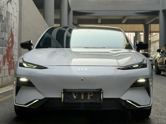 Geely Galaxy E8 2024 Model 620km Galaxy Performance version – фото 2