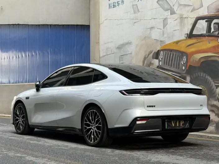 Geely Galaxy E8 2024 Model 620km Galaxy Performance version – фото 4