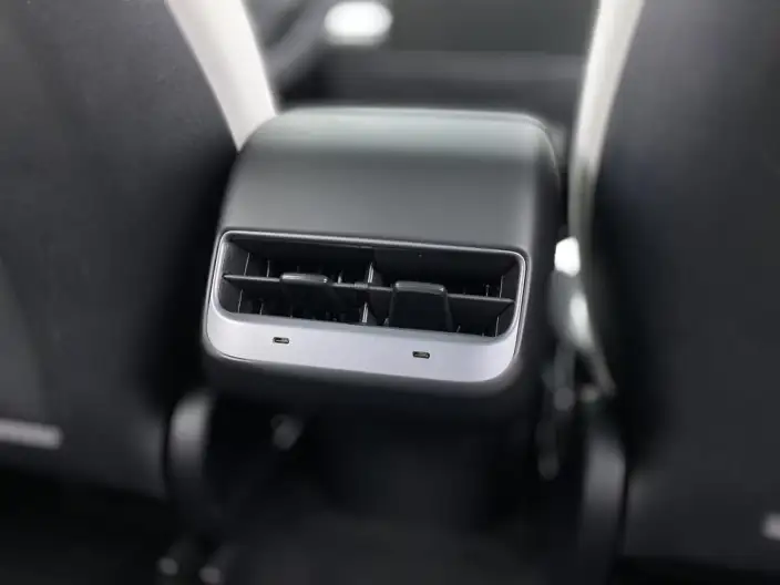 Model Y 2024 Model Rear-wheel drive version – фото 23