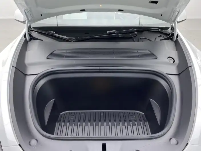Model Y 2024 Model Rear-wheel drive version – фото 33